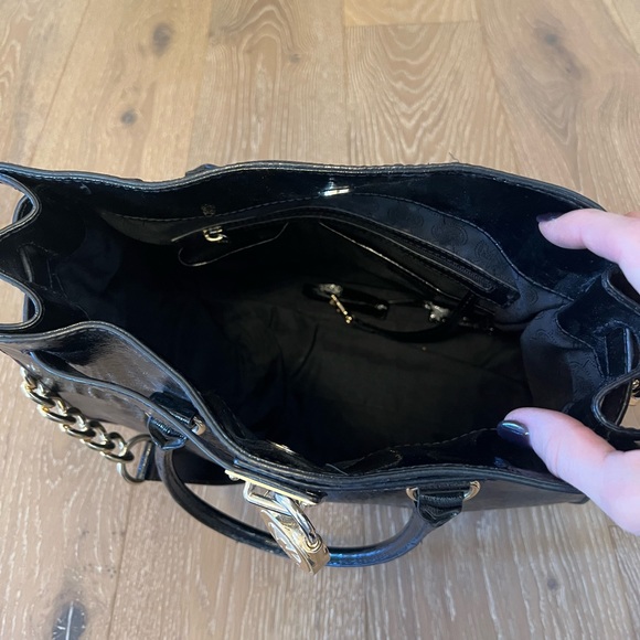 Michael Kors Hamilton Large Tote - Picture 4 of 6